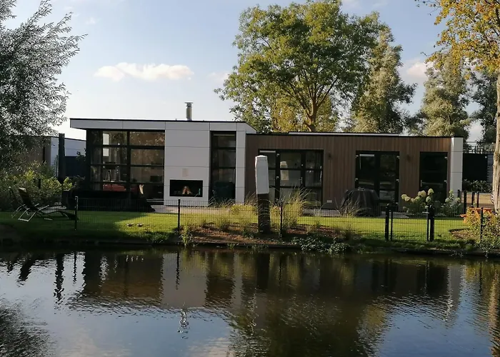 Bad Hoophuizen Miamari Nr Zuiderzee 12 *