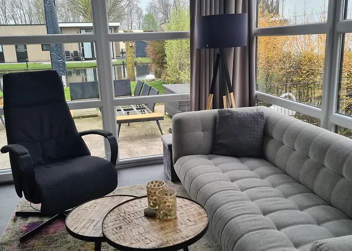 Bad Hoophuizen Miamari Nr Zuiderzee 12 Holiday home